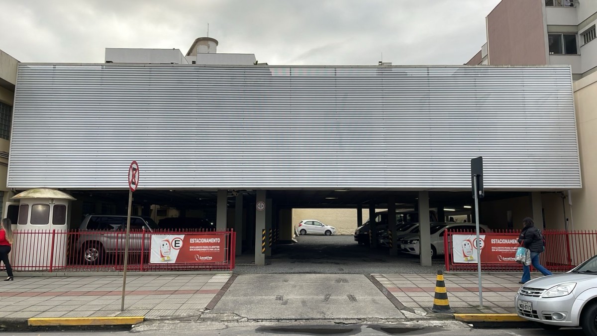 Telhas perfuradas: versatilidade e eficincia na arquitetura moderna