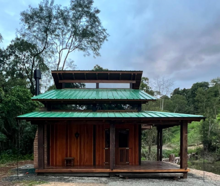 Telhas termoacsticas Termovale: Conforto e eficincia para casas de madeira